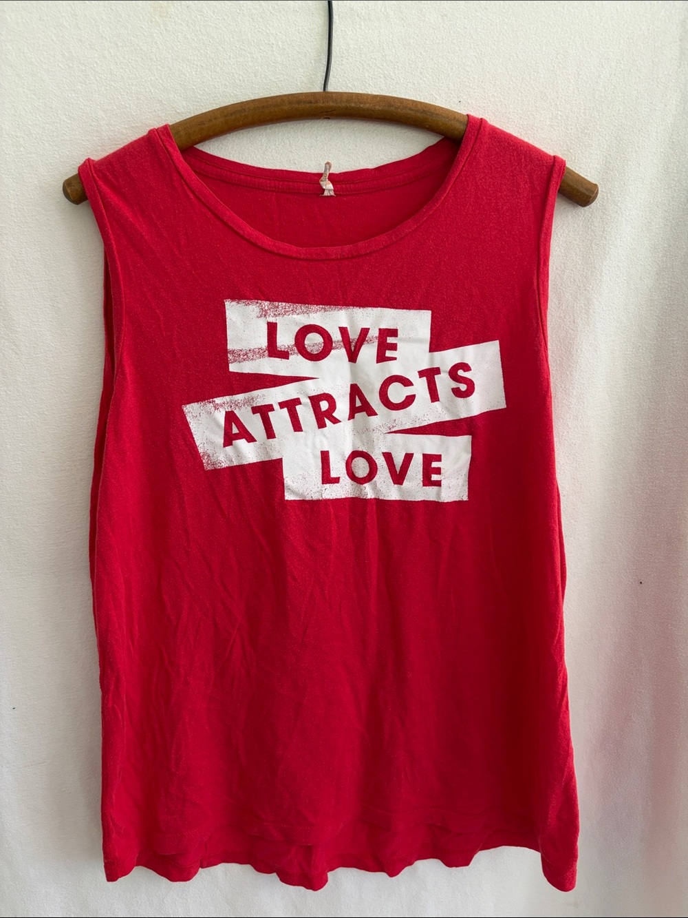 Red Graphic Sleeveless Tank Top - Love Attracts Love
